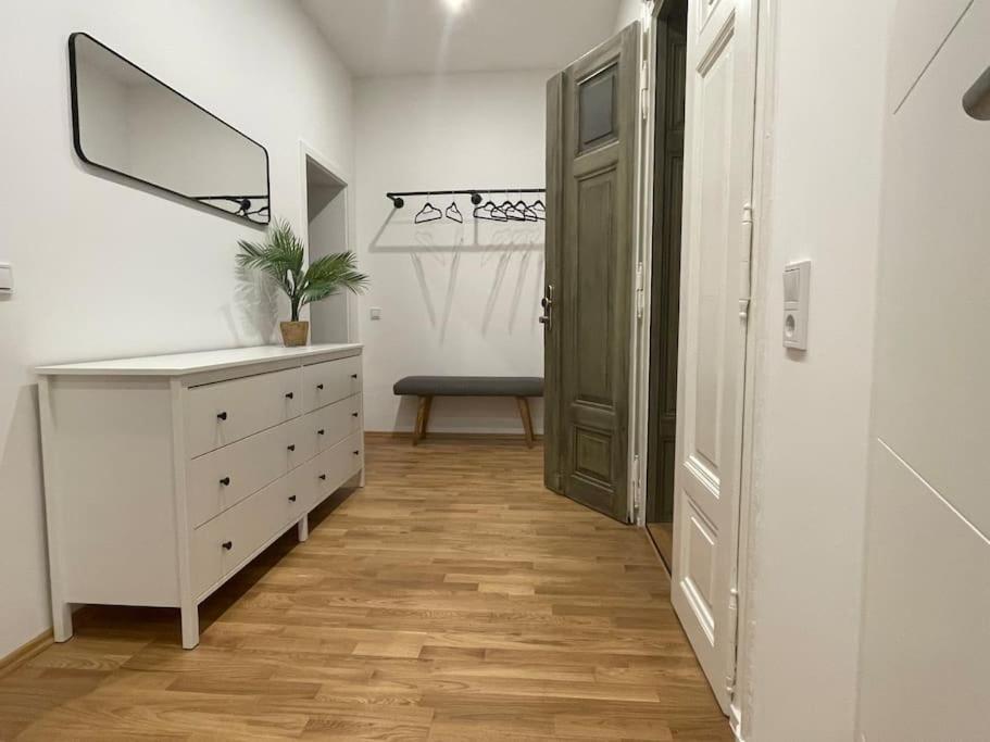 #Attraktive Altbauwohnung Im Leipziger Zentrum 1 Og Links Exteriör bild